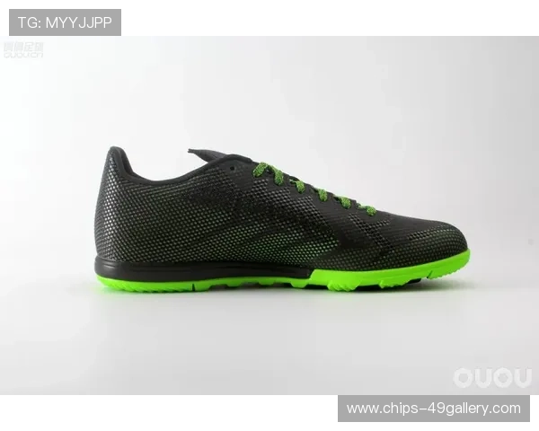 穿银色足球鞋的球星是谁 他在赛场上的独特魅力和卓越表现解析